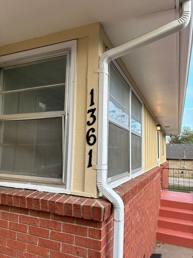 Foto del edificio - Rountree school district, fully remodeled 2 bed, 1 bath duplex walking distance to MSU campus and...