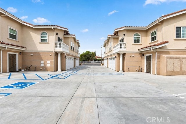 Building Photo - 7592 Artesia Blvd