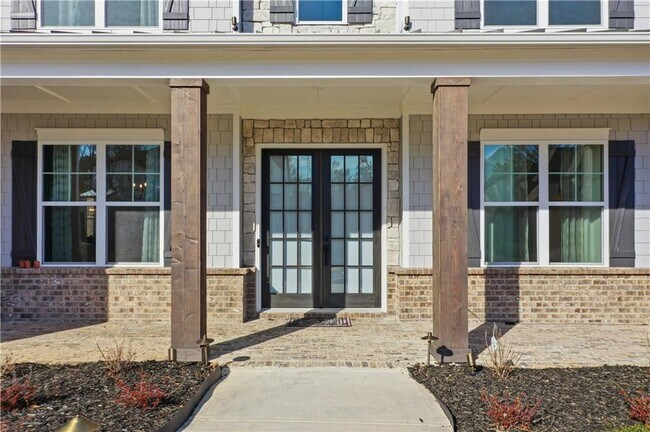 Building Photo - 415 Oakleigh Ave