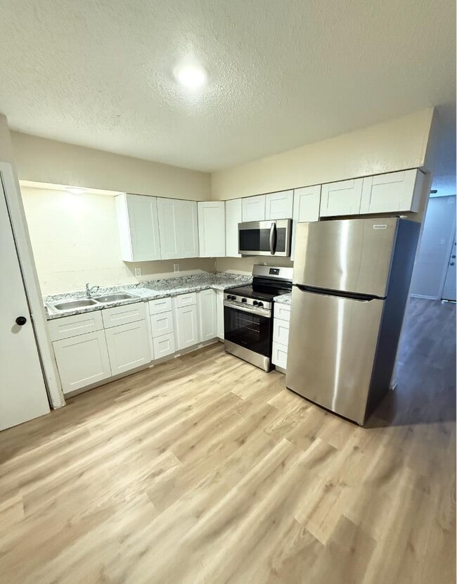 Photo - 2809 N Hwy 175 Apartment