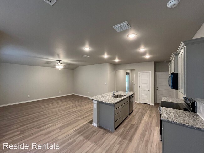 Foto del edificio - 3 br, 2 bath House - 7202 25th St