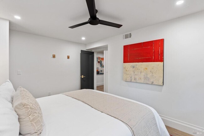Foto del edificio - 1330 Brown St