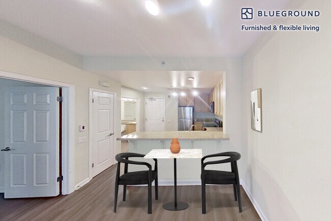 Foto del edificio - 1099 Admiral Ct