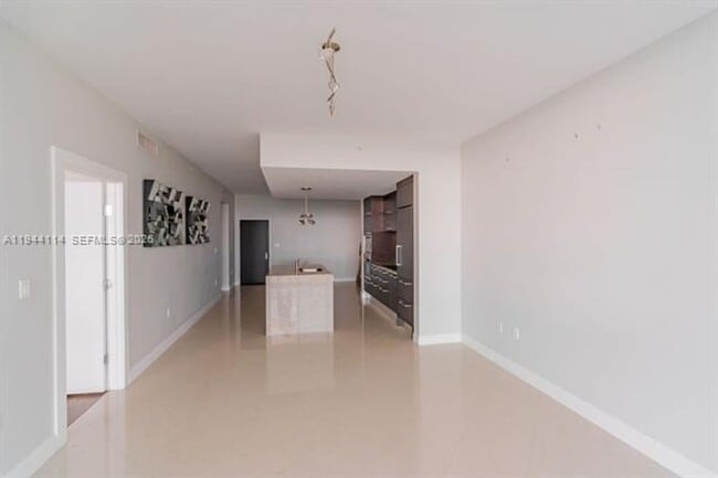 Photo - 900 Biscayne Blvd Apartment