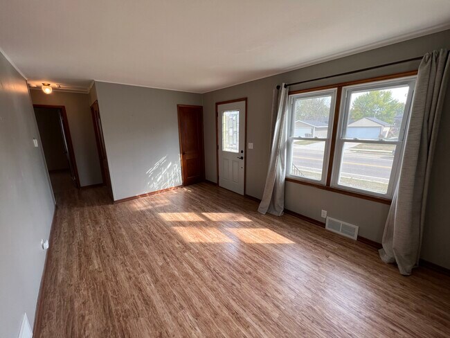 Foto del edificio - 316 5th St SW