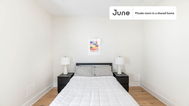 Building Photo - Room in Shared 3 bed/2.5 bath home in Columbia Heights