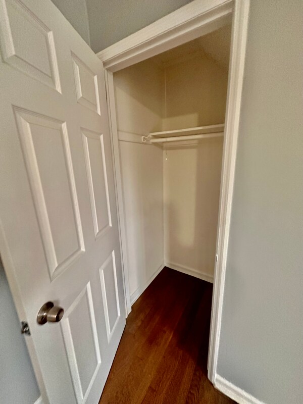 Building Photo - 18 Lanecrest Ave