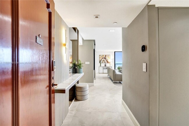 Building Photo - 19667 Turnberry Way