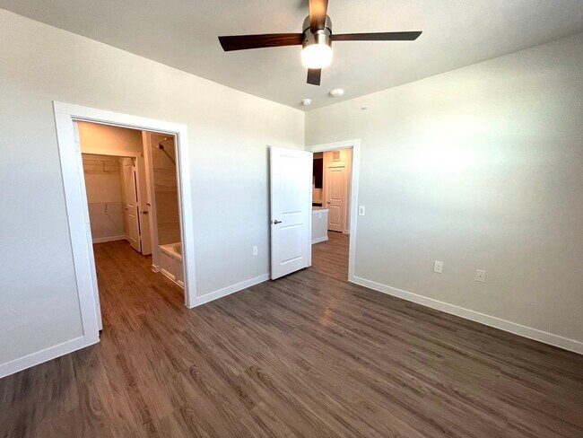 Building Photo - 5901 Co Rd 277