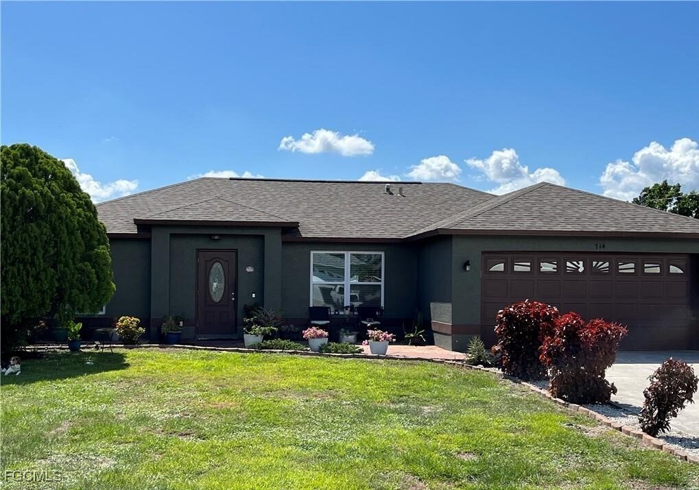 Foto principal - 714 Zephyr Ave