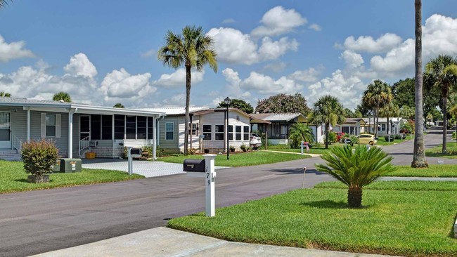 Building Photo - Lake Juliana Landings