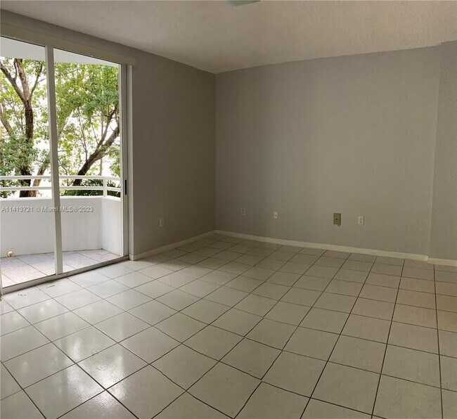 Building Photo - 9156 Collins Ave