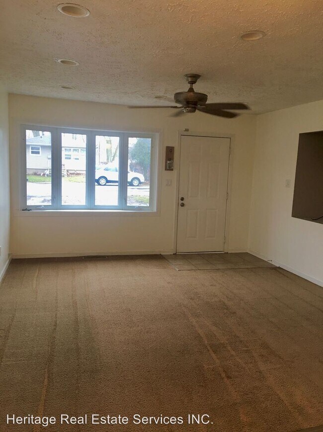 Foto del edificio - 3 br, 1 bath House - 361 N Wabash St.