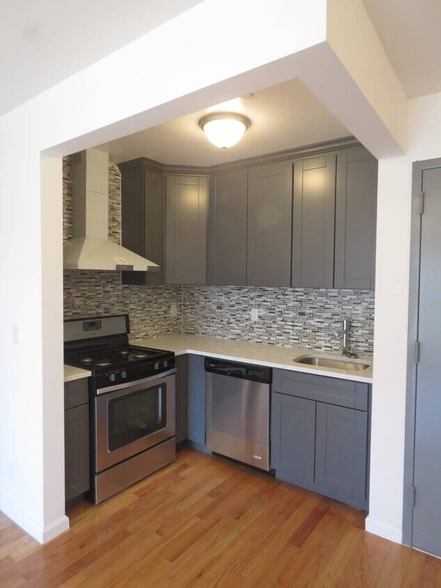 Foto principal - 7608 Bay Pkwy