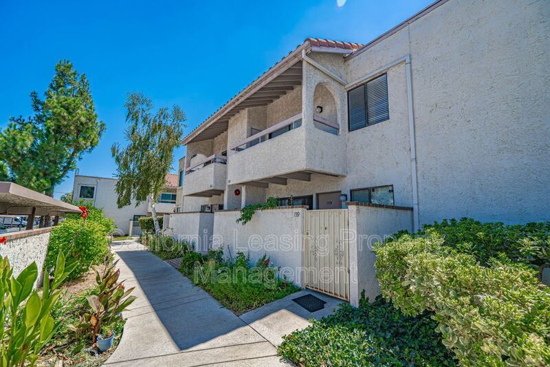 Primary Photo - 25027 Peachland Ave