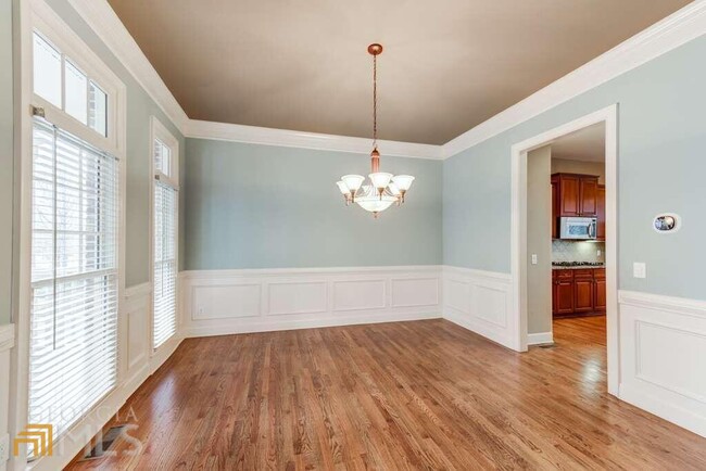 Building Photo - 1414 Wembley Ct NE