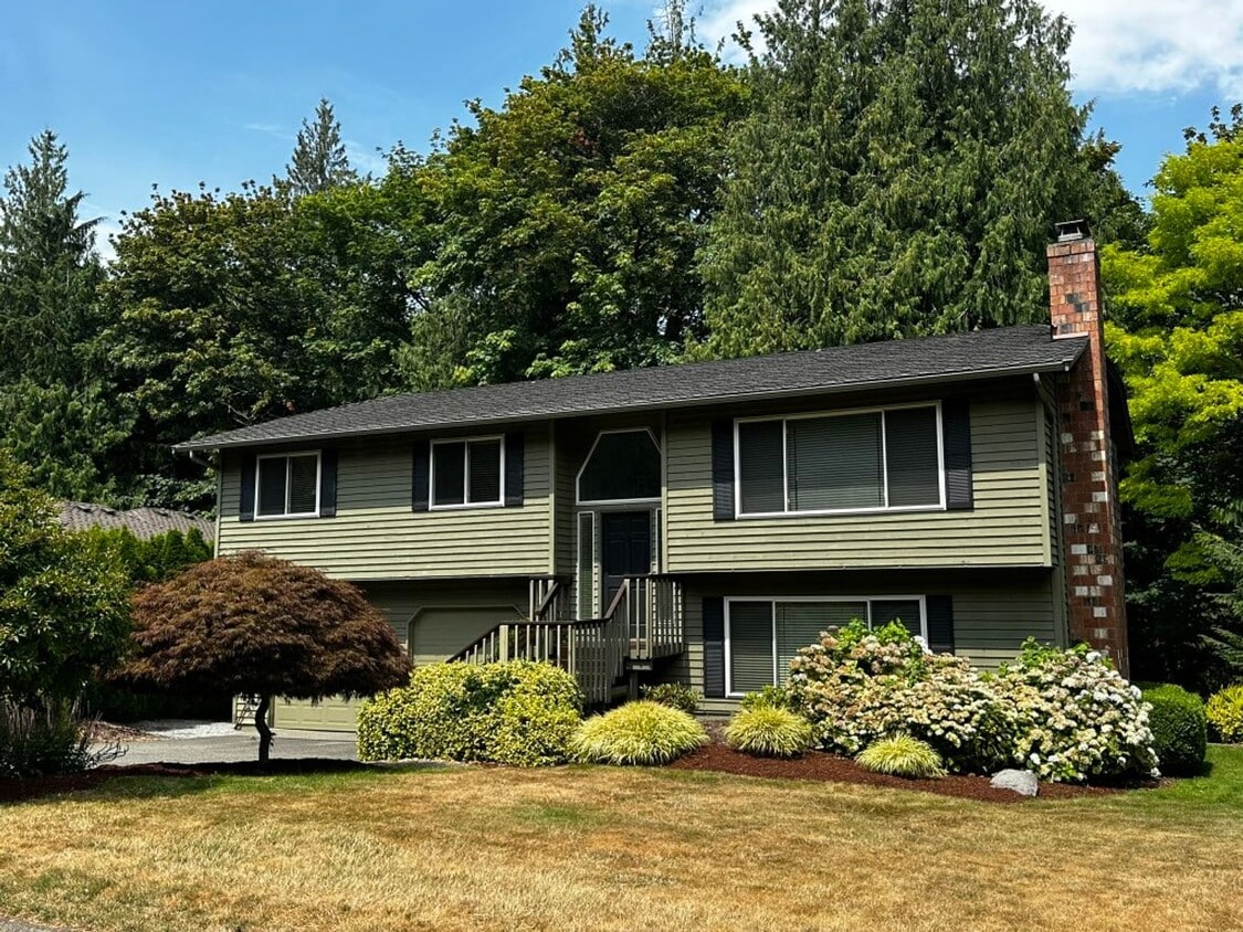 Primary Photo - 3Bd/2.5Ba Sammamish House