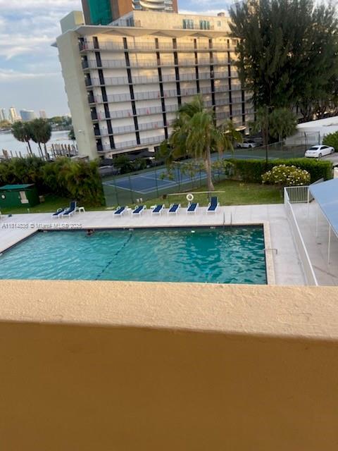 Foto del edificio - 880 NE 69th St