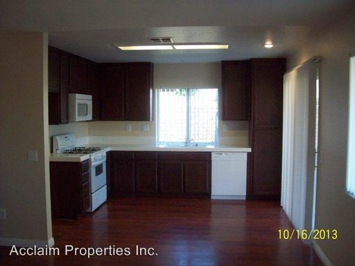 Building Photo - 47675 Azalea St