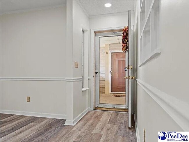Foto del edificio - 701 Coventry Ln