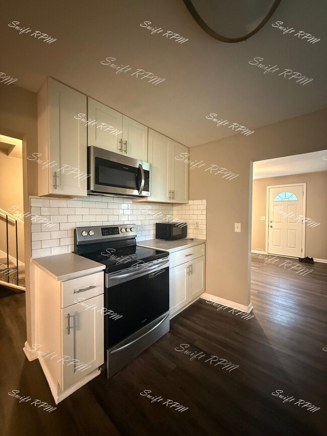 Foto del edificio - 221 E Warren St