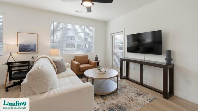 Foto del edificio - 255 N Camino Mercado