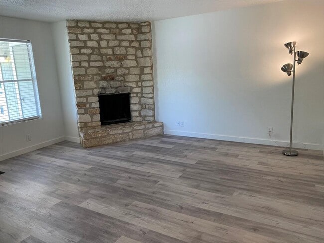 Foto del edificio - 2305 Cedrick Cove