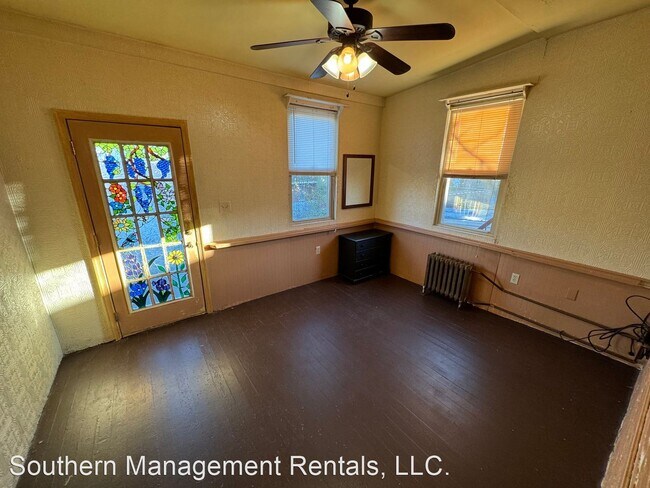 Foto del edificio - 1 br, 1 bath House - 658 Linden Ave 2nd floor