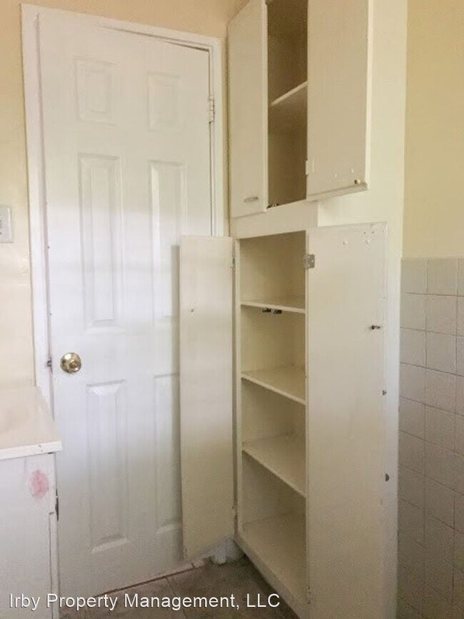 Building Photo - 3 br, 1 bath House - 4118 Latimer Lane