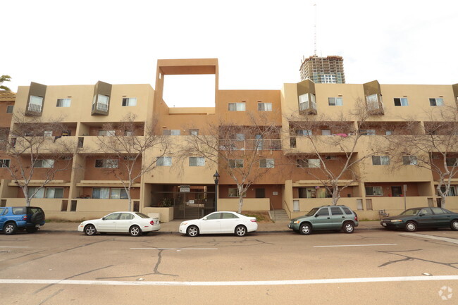 Building Photo - Hacienda Townhomes