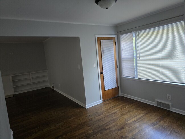 Building Photo - 2385 Rutherford Rd