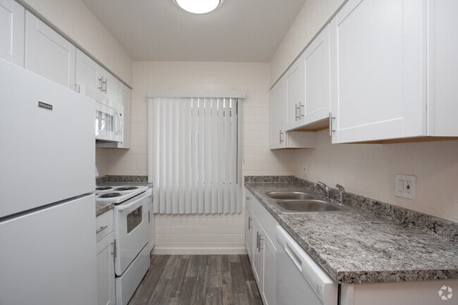 University Gardens Apartments - University Gardens Apartments