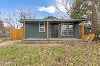 Building Photo - 2392 Zanone Ave