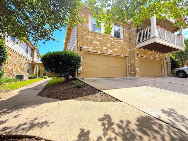 Foto del edificio - 16100 S Great Oaks Dr