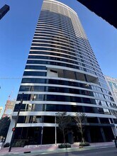 Building Photo - 225 N Miami Ave