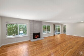 Building Photo - 810 Monte Rosa Dr