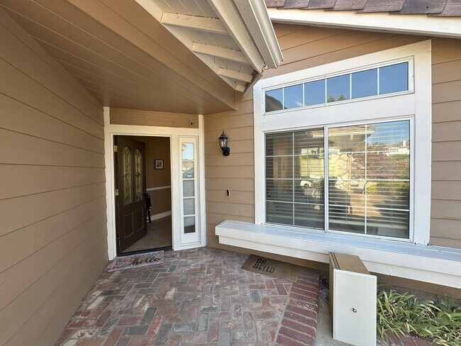 Foto del edificio - 28338 Welfleet Ln
