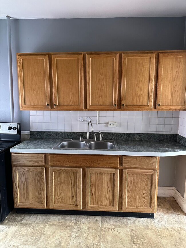 Foto del edificio - 809 Columbia Ave