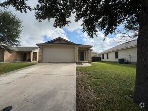 Building Photo - 2127 Wiltshire Dr