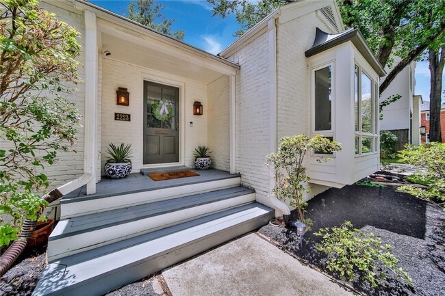 Photo - 2223 Dryden Rd House