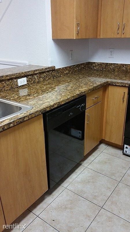 Foto del edificio - 3729 NE 4th Terrace