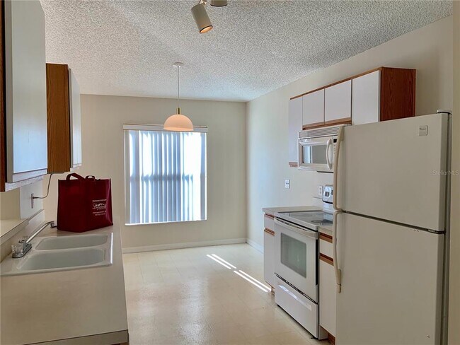 Foto del edificio - 3087 Blaine Cir