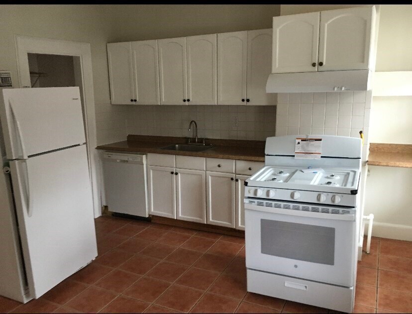 Primary Photo - 49 Copeland St