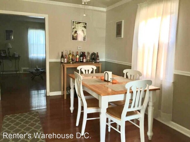 Building Photo - 3 br, 2 bath House - 5039 11th St NE