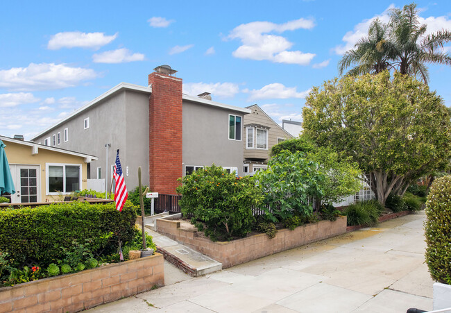 Wonderful Walk Street - 416 6th St
