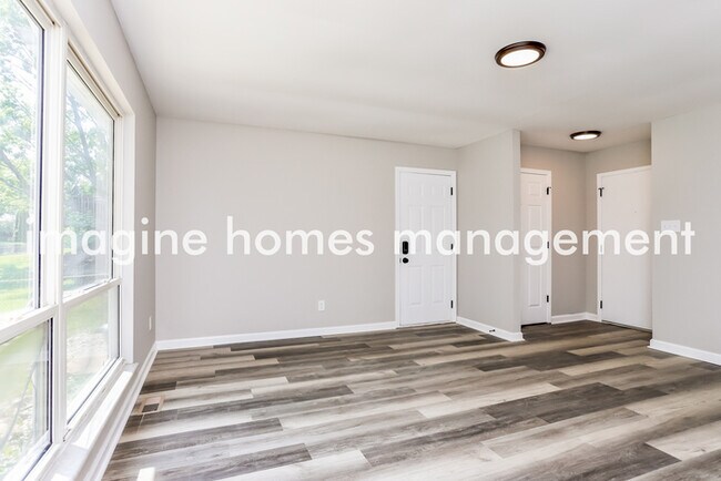 Foto del edificio - Pet-Friendly 3 Bedroom Home in Ballwin