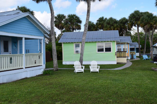 Foto del edificio - 2645 NE Indian River Dr
