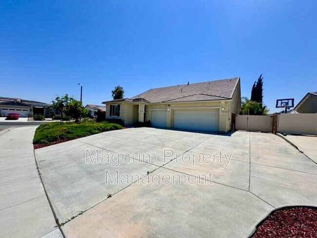 Foto del edificio - 34726 Yellow Root Ct
