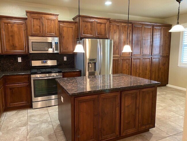 Foto del edificio - Home in Crocker Ranch gated community.