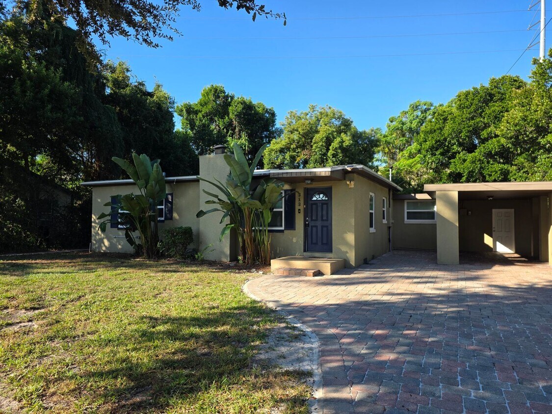 4 Bedroom Home in Winter Park - 4 Bedroom Home in Winter Park
